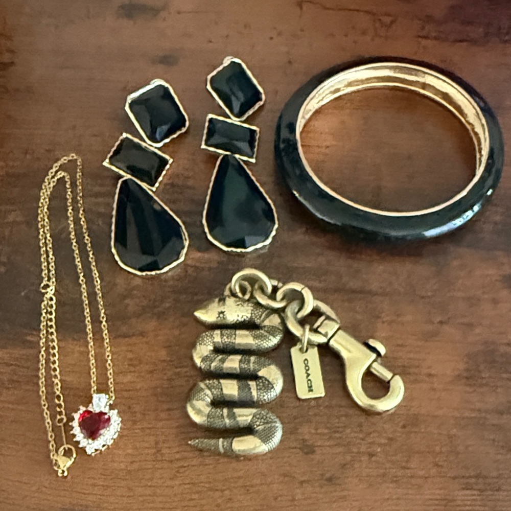 Black and Gold Mixed Bundle